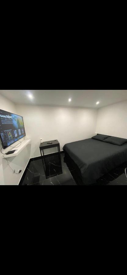 Bella Vita - Studio Tout Equipe - Tv Netflix - Centre Ville 100M- Gare 50M - Basilique 200M Лизио Екстериор снимка